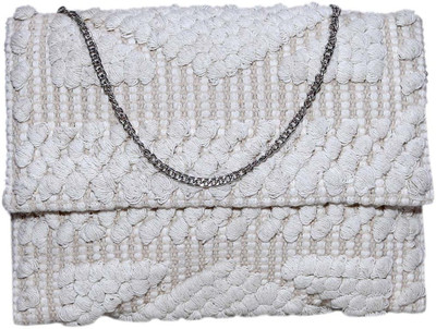

Diwaah Party White Clutch