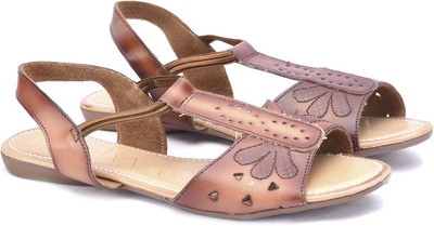 

Catwalk Women BROWN Flats