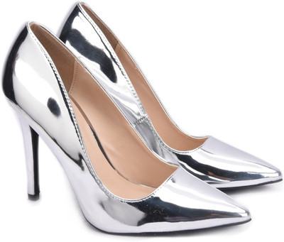 

QUPID Casuals For Women(Silver, Svsmt