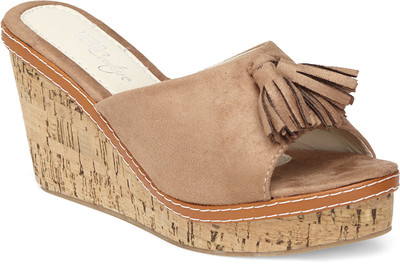 

Vero Couture Women Brown Wedges