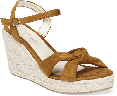 

Vero Couture Women Brown Wedges