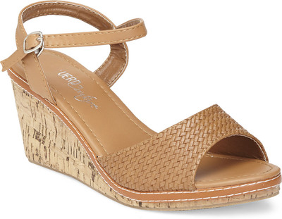 

Vero Couture Women Brown Wedges