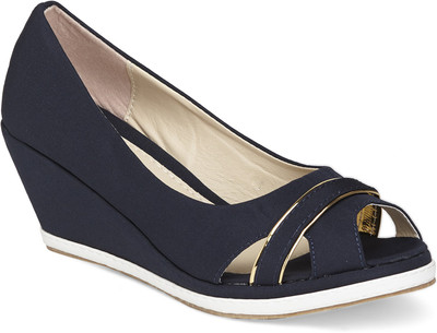 

Vero Couture Women Blue Wedges