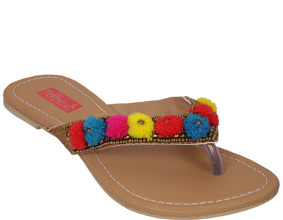 

Footrendz Women Beige Flats