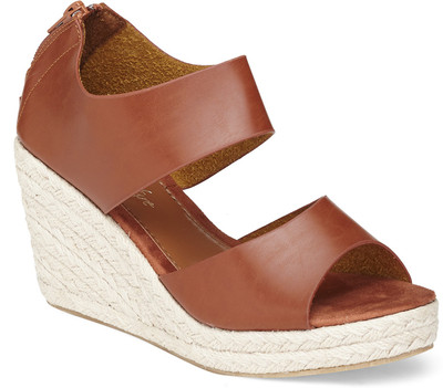 

Vero Couture Women Brown Wedges