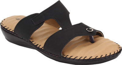 

Niremo Women Black Flats