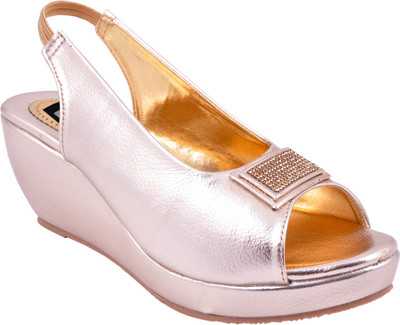 

DICY Women Gold Wedges