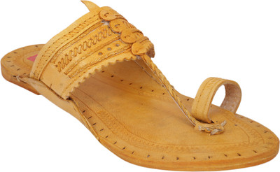 

Footrendz Men YellOw Sandals