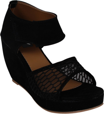 

Dicy Women Black Wedges