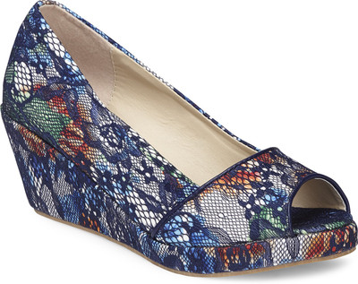

Vero Couture Women Blue Wedges