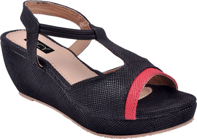 

Dicy Women Black Wedges