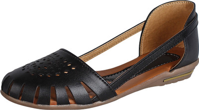 

Niremo Women Black Sandals