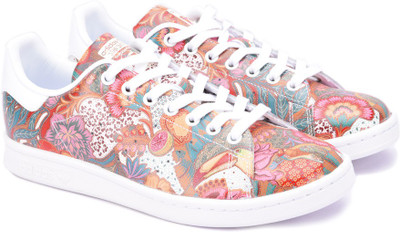 

ADIDAS ORIGINALS STAN SMITH W Sneakers For Women(Multicolor, Ftwwht/ftwwht/owhite