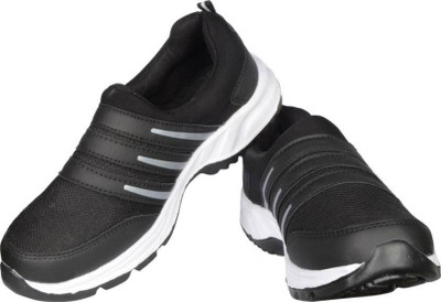 

CRV Running Shoes For Men(Multicolor, Black