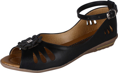 

Niremo Women Black Sandals