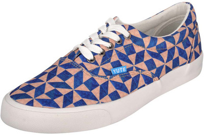 

YUTE Crystal Cray Canvas Shoes For Women(Yellow