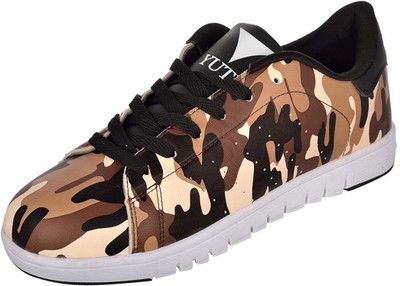 

YUTE Camo Hunk (Archis Patil) Canvas Shoes For Men(Multicolor, Multi-coloured