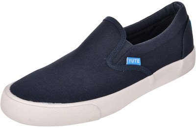 

YUTE Bragging Blue Canvas Shoes For Men(Blue