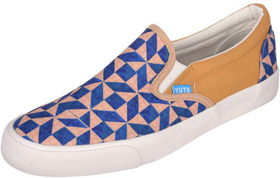

YUTE Crystal Cray Canvas Shoes For Men(Multicolor, Multi-coloured