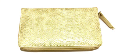 

Traditions Casual Gold Clutch