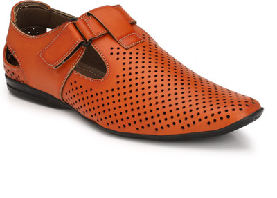 

Eego Italy Men TAN Sandals