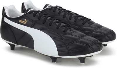 puma black football shoes