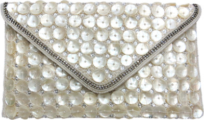 

KAWAII Casual Beige Clutch