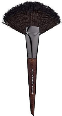 

Make Up For Ever 134 Large Powder Fan Brush(Pack of 1)