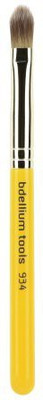 

Bdellium Tools Professional Makeup Brush Travel Line - Precision Concealer 934(Pack of 1)