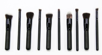

Aenmil® Complete Pro Foundation Makeup Tools Cosmetic Kabuki Brushes Blending Face Eye Brushes Kit(Pack of 10)