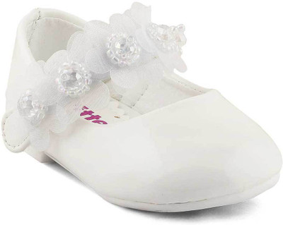 

KITTENS Girls Velcro Ballerinas(White