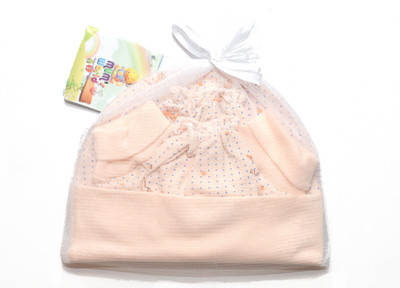 

MUM'S WORLD 3 PIECE BABY NET CAPSET(PEACH AND WHITE)