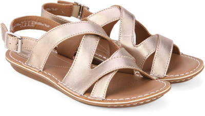 

Clarks Women Metallic Leather Flats