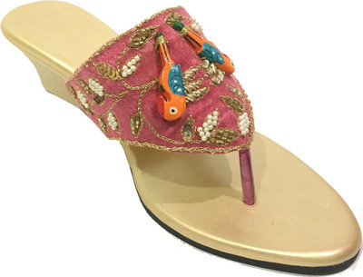 

Praags Women Pink Wedges