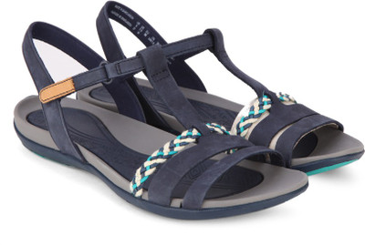 

Clarks Women Navy Flats