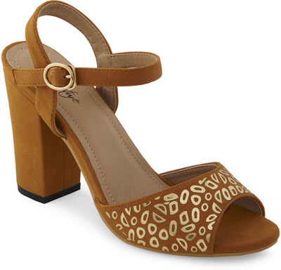 

Vero Couture Women Brown Heels