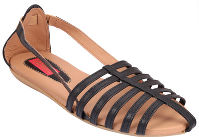

Footrendz Women Black Flats