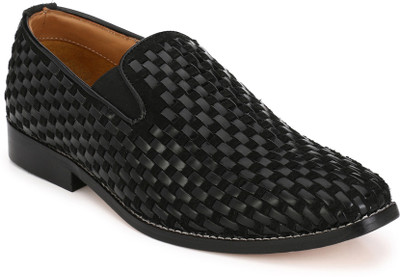

Lujo Slip On For Men(Black