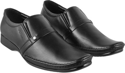 

Metro Awesome Slip On For Men(Black, 11;black