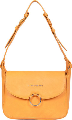 

Lino Perros Shoulder Bag(Yellow)