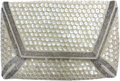 

KAWAII Casual Beige Clutch