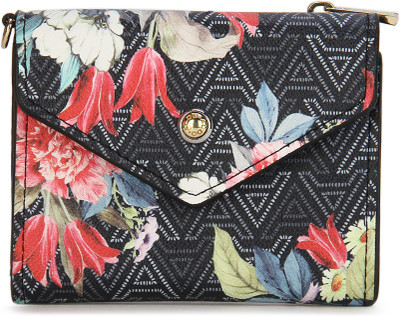 

ALDO Casual Multicolor Clutch