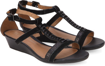 

Clarks Women Black Combi Wedges