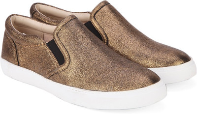 

Clarks Glove Puppet Sneakers For Women(Gold, Gold leather