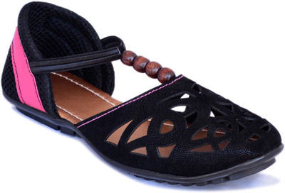 

Myra Women Black Flats
