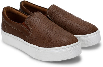 

Chemistry Basic Slip On For Women(Brown