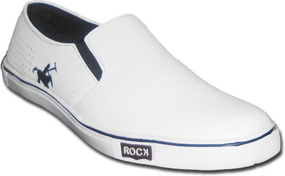 

xtepe Slip On Sneakers For Men(White