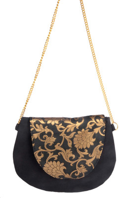 

Rezzy Party Black Clutch