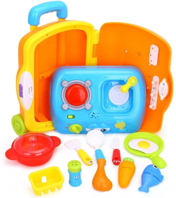 

Toy House Little Chef Suitcase