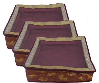 

SuiDhaga Jama Maroon Saree Cover Organisers Pack Of 3 (Dimension:41*39*14) (Upto 18-30 Sarees) SD062C(Maroon)